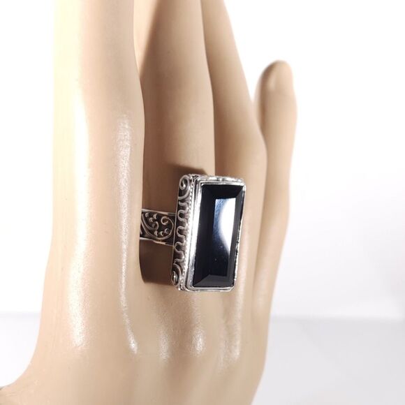 Thai Black Spinel Bali 15 Carats Ring Size 7.25 - Picture 11 of 11
